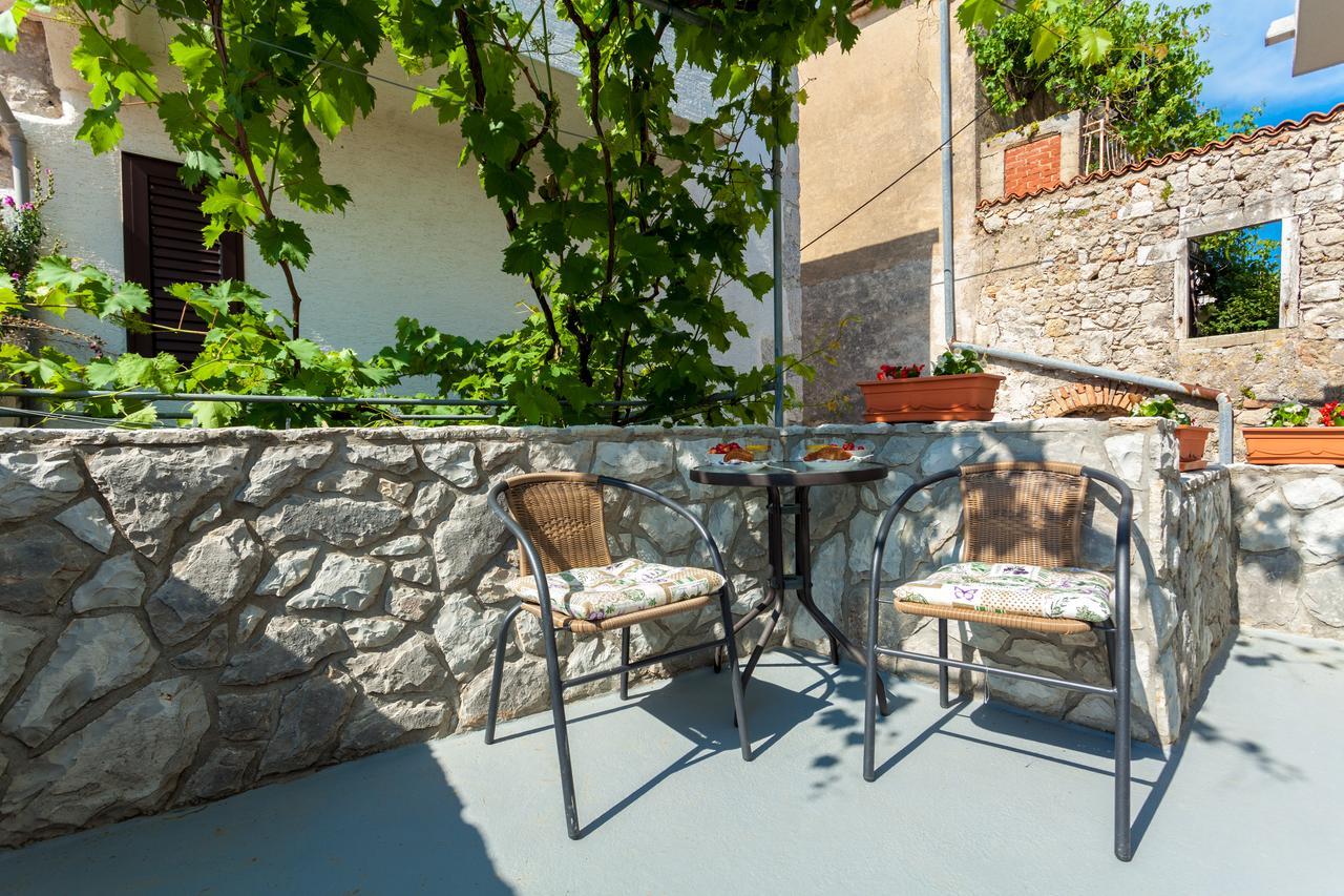 Apartment Placido Krk Крк Экстерьер фото